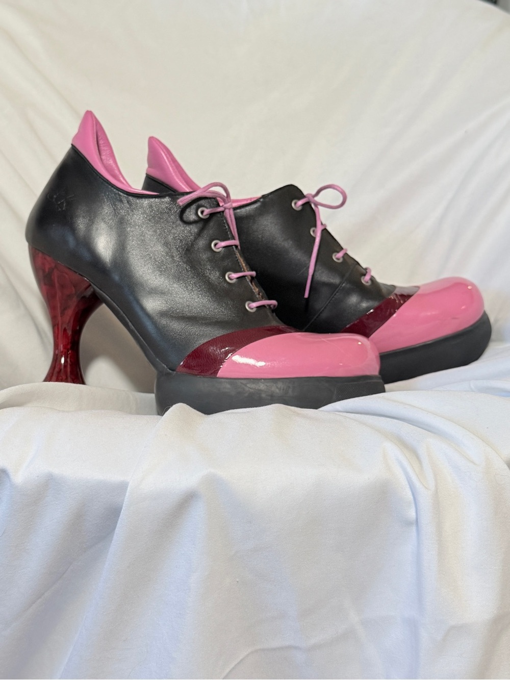 John Fluevog Shoes Sova Sundae Berry Heeled Platform Lace-Up Shoes Pink/Black - Picture 3 of 6